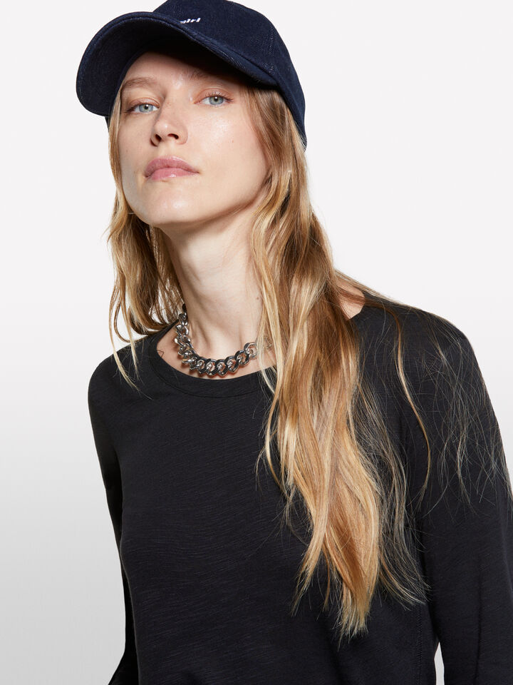 T-shirt preta com mangas compridas - t-shirt de manga comprida para mulher - Preto | Sisley image number 4